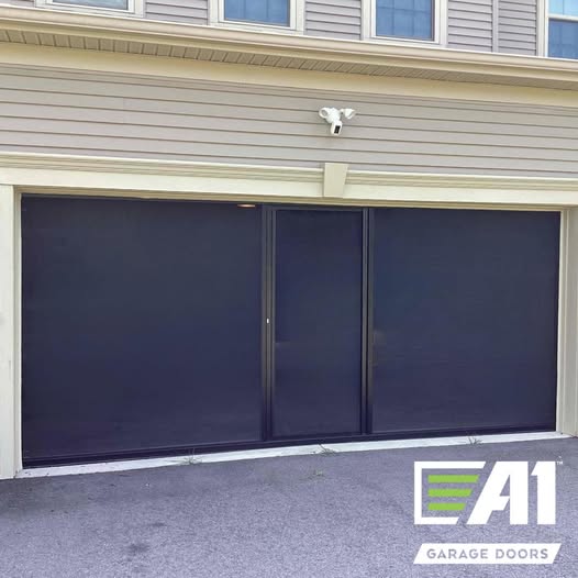 screen - black w entry door insert